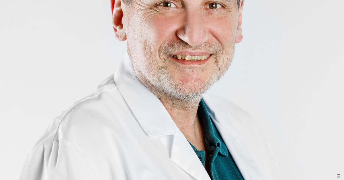 Mit Award ausgezeichnet Dr. med. Markus Notter – Lindenhofgruppe AG