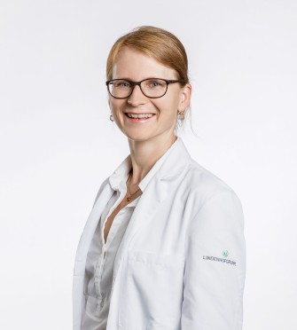 Dr. med. Martina Roxane Correa Londoño