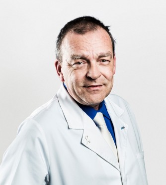 Dr. med. Anton Lukes