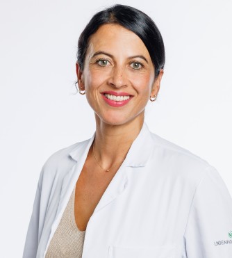 Dr. med. Juliane Noveanu