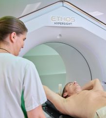 Radiotherapiegerät der neusten Generation in der Radio-Onkologie Lindenhofgruppe