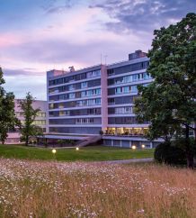 Die Lindenhofgruppe veräussert ihre Mehrheitsbeteiligung an der LabPoint Medizinische Laboratorien AG an die Firma Affidea Schweiz