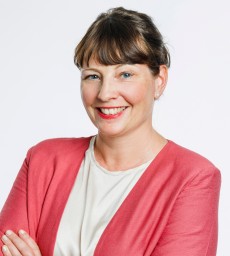 Angela Hirt